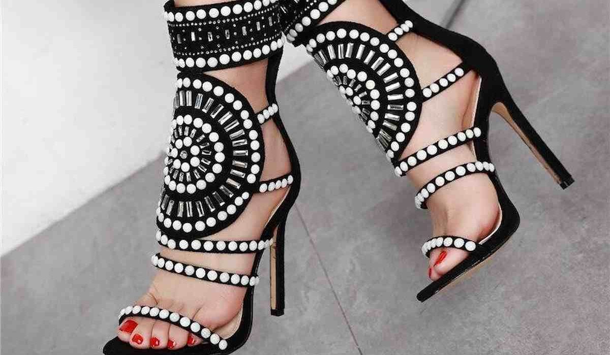  Black sandals with rhinestones Purchase Price + Photo 