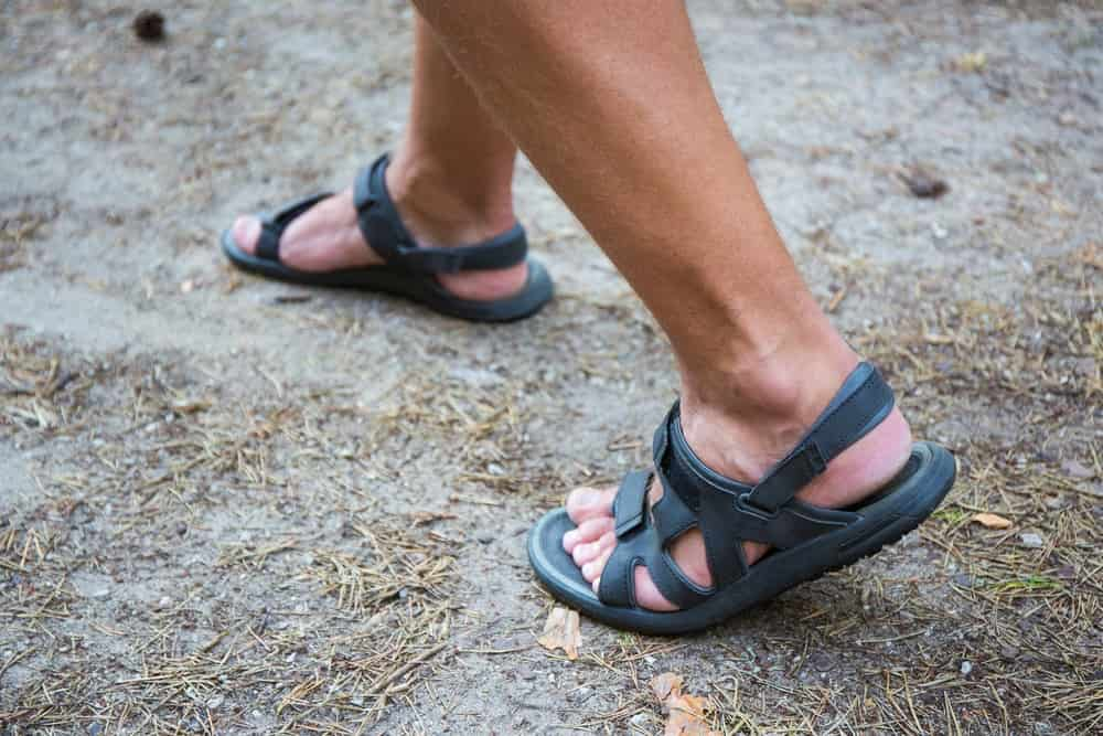  Buy The Latest Types of Sandals shoes for men 