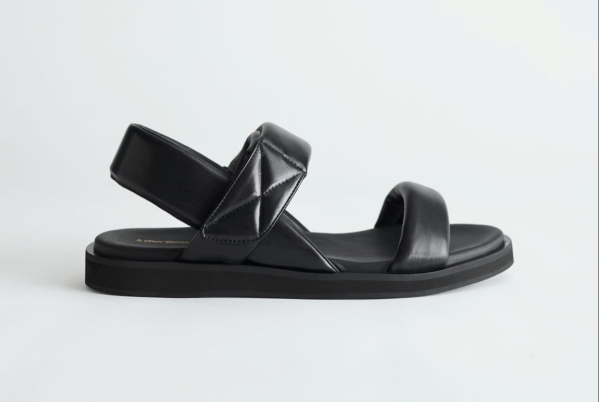  Buy all kinds of leather sandals at the best price 