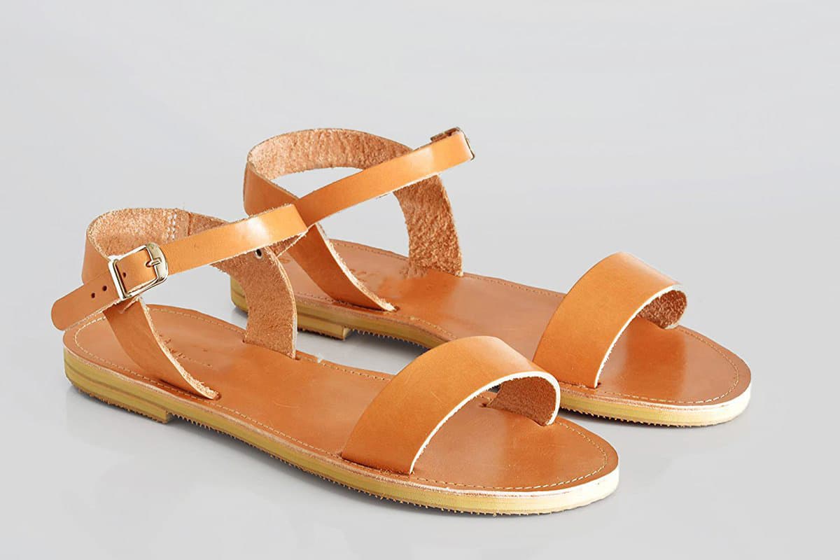  Buy all kinds of leather sandals at the best price 